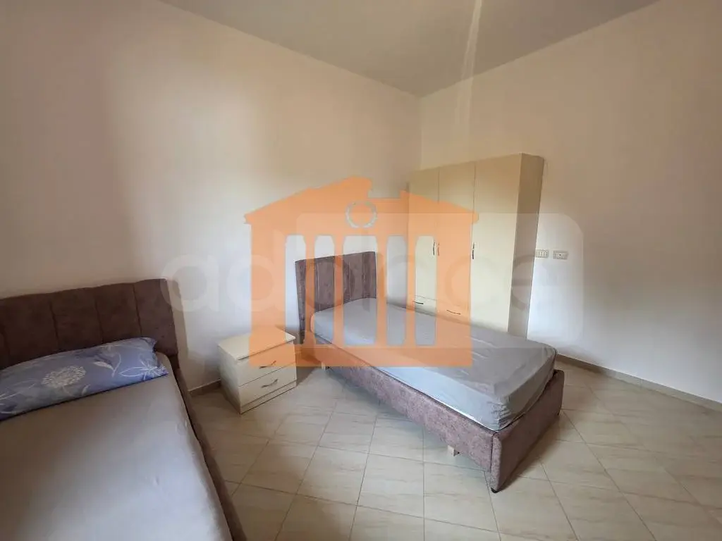 Apartament 1+3 dhoma 106 m² 1 kati