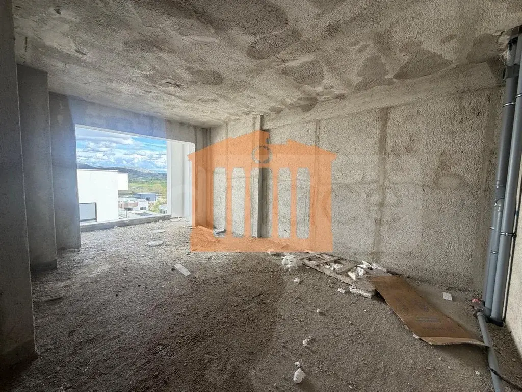Apartament 1+2 dhoma 81 m² 7 kati