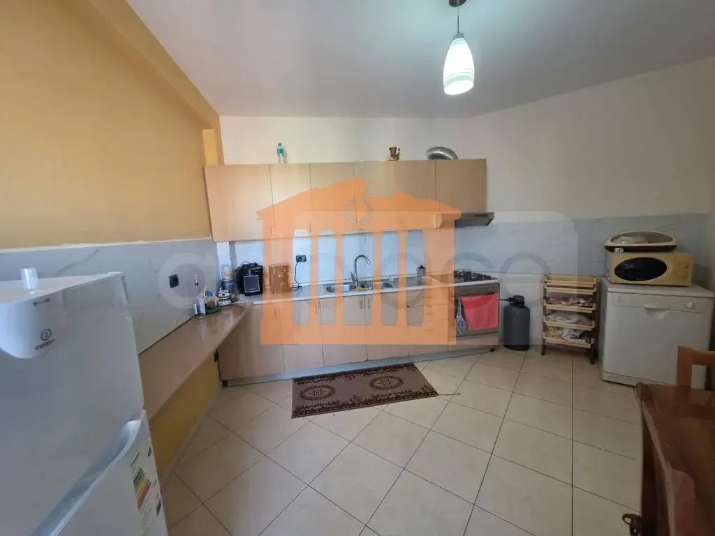 Apartament 1+2 dhoma 5 kati