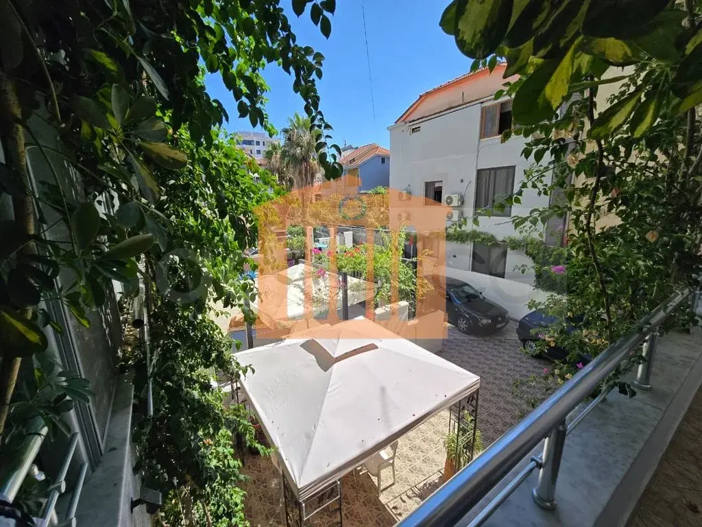 Pasuri të palujtshme komerciale 1193 m² 1 kati