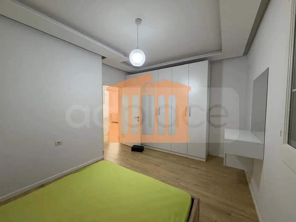 Vilë 280 m² 2 kati