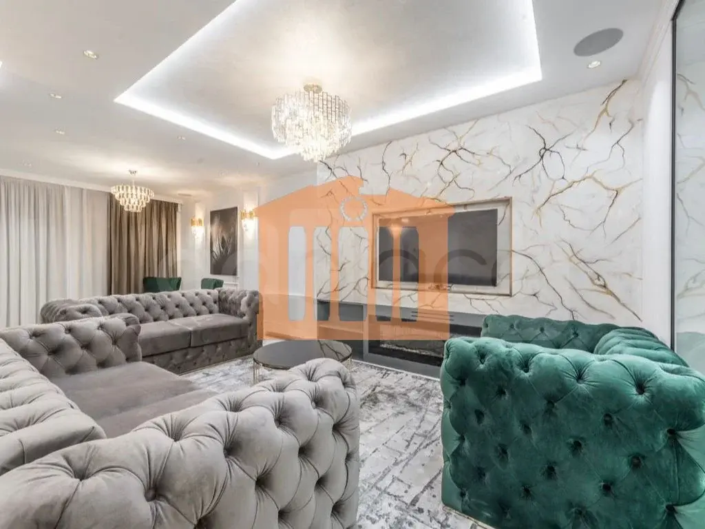 Apartament 1+3 dhoma 210 m² 7 kati