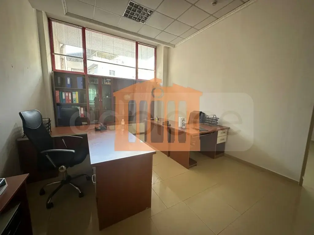 Pasuri të patundshme komerciale 25 m² 2 kati