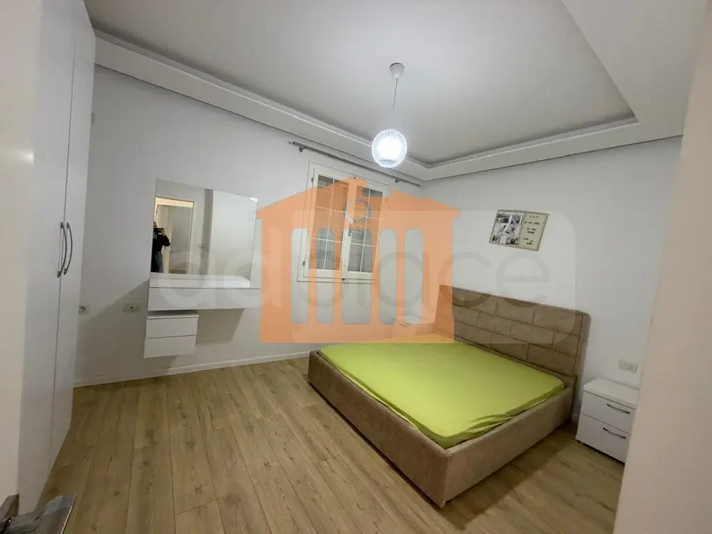 Vilë 280 m² 2 kati
