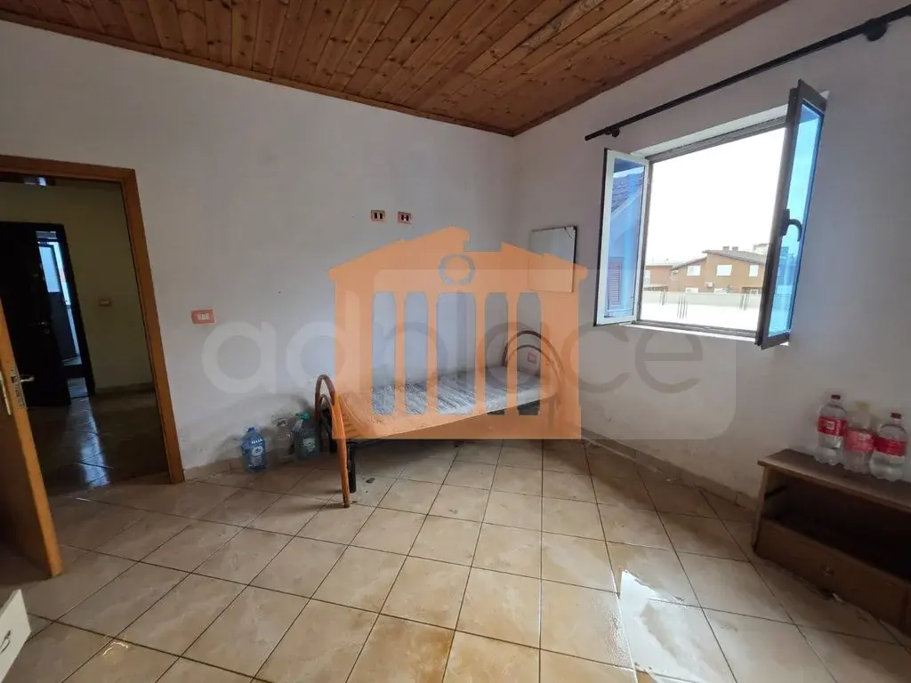 Apartament 1+4 dhoma 231 m²