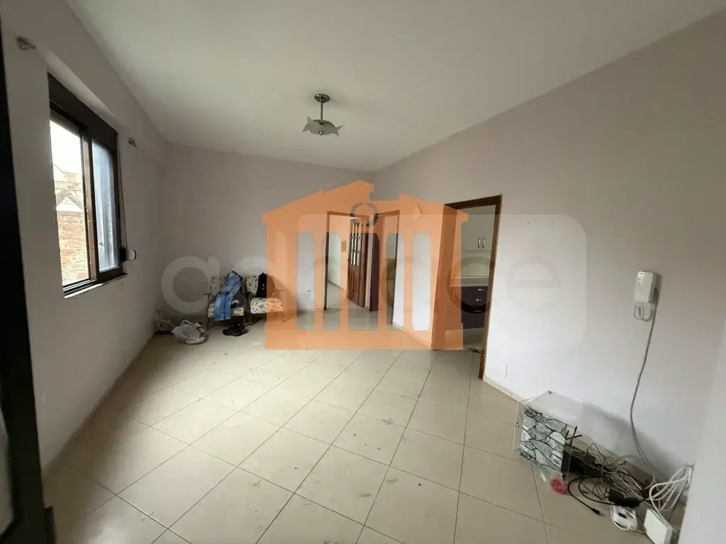 Pasuri të patundshme komerciale 250 m²