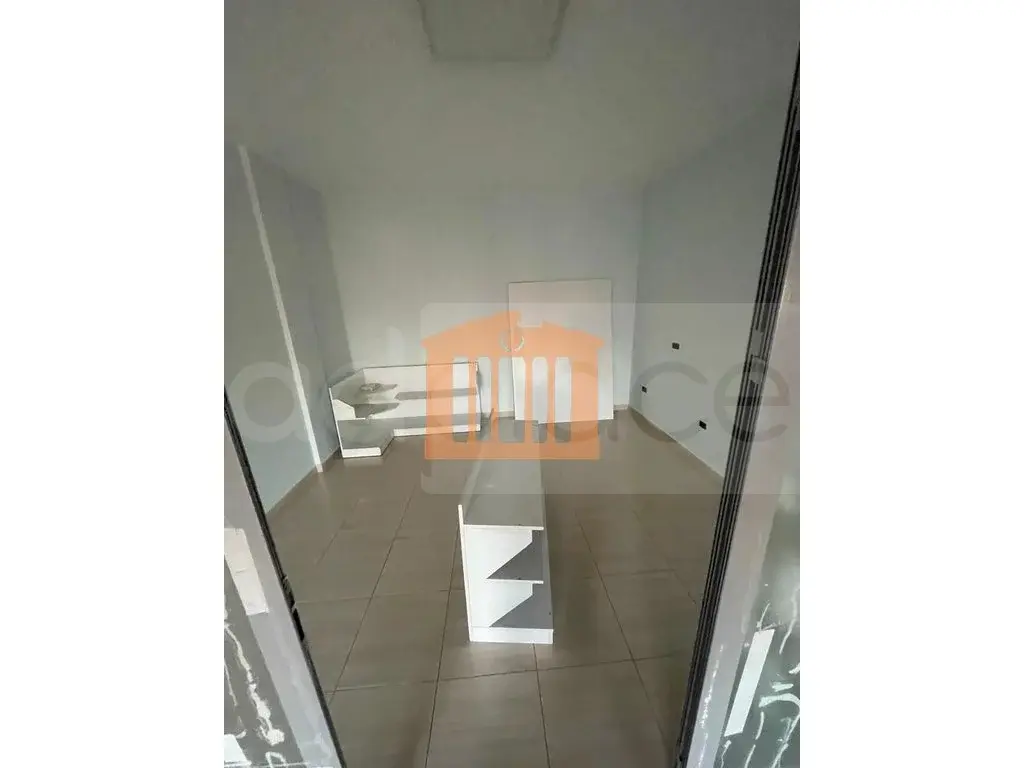 Pasuri të patundshme komerciale 175 m² 3 kati