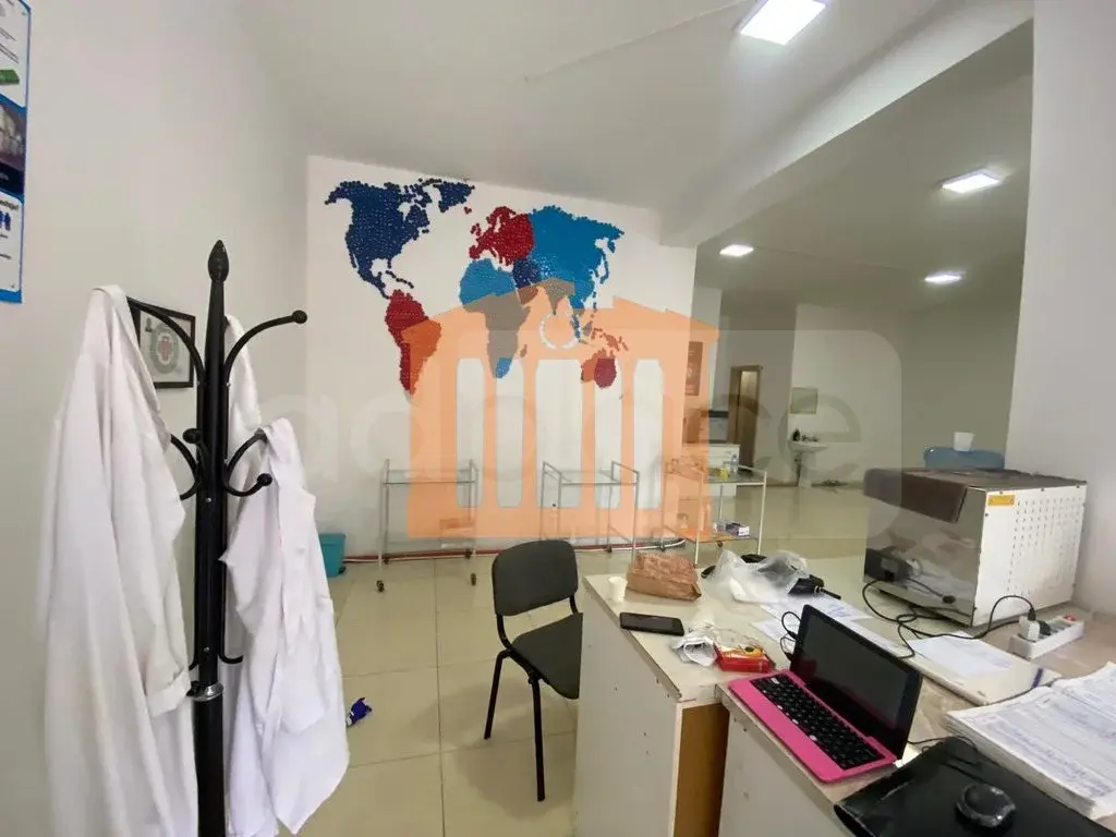 Pasuri të patundshme komerciale 92 m² 1 kati
