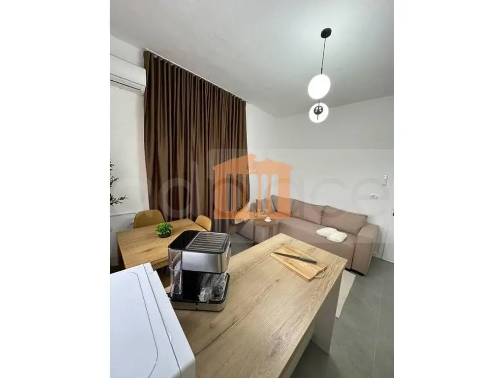 Vilë 440 m² 3 kati