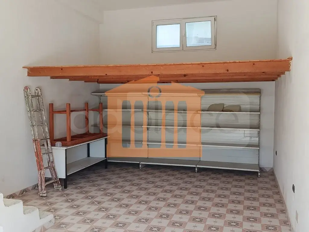 Коммерческая недвижимость 35 м²