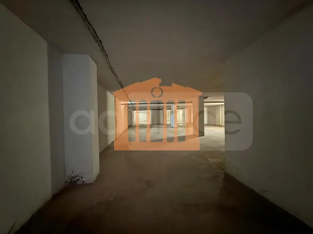 Pasuri të palujtshme komerciale 525 m² -1 kati