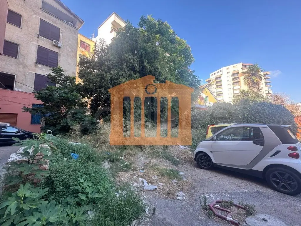 Parcela toke 104 m²