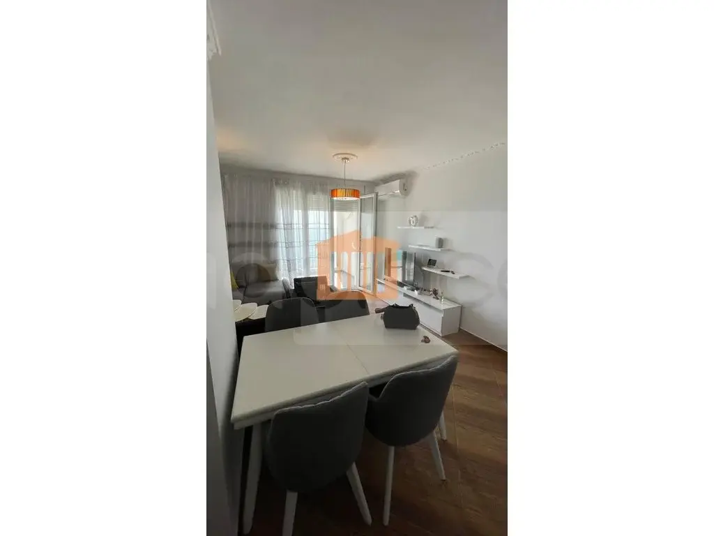 Apartament 1+2 dhoma 103 m² 7 kati