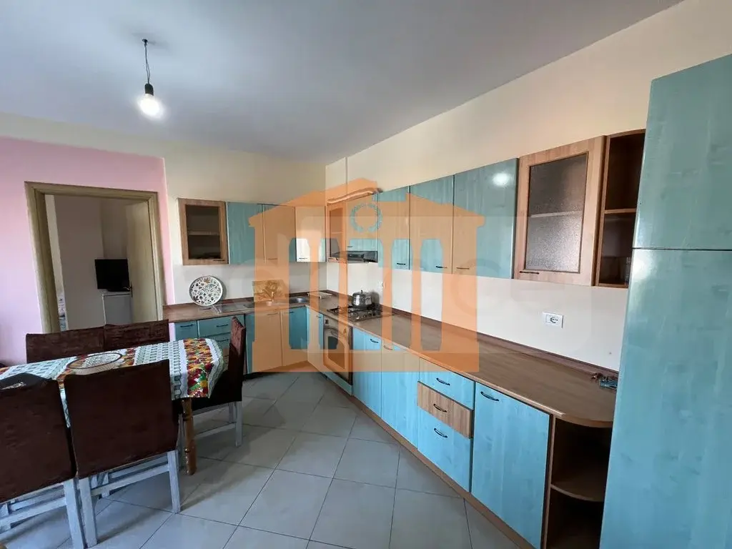 Apartament 1+3 dhoma 85 m² 5 kati