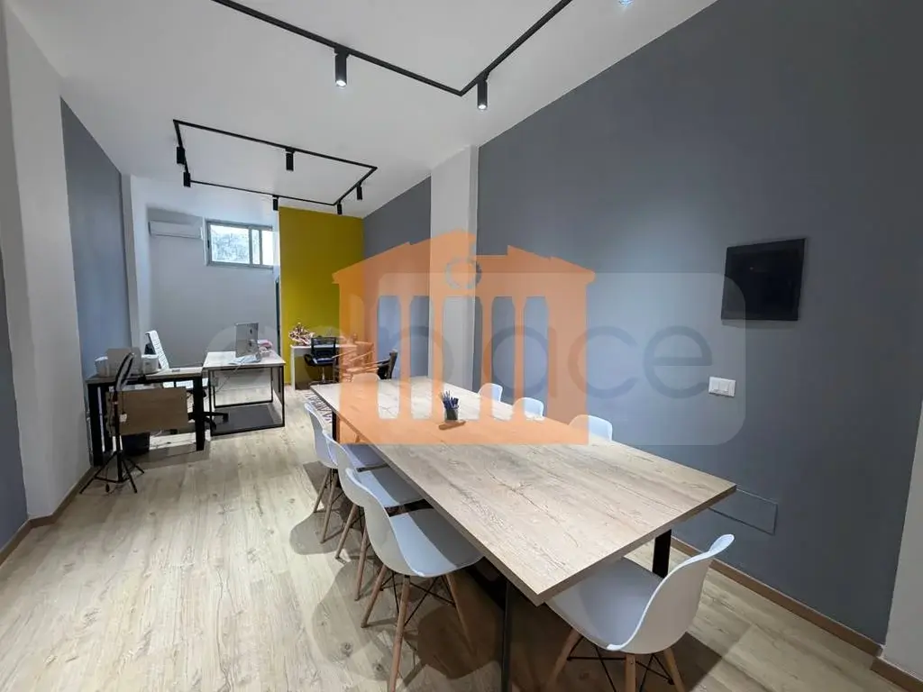 Pasuri të patundshme komerciale 40 m² 2 kati