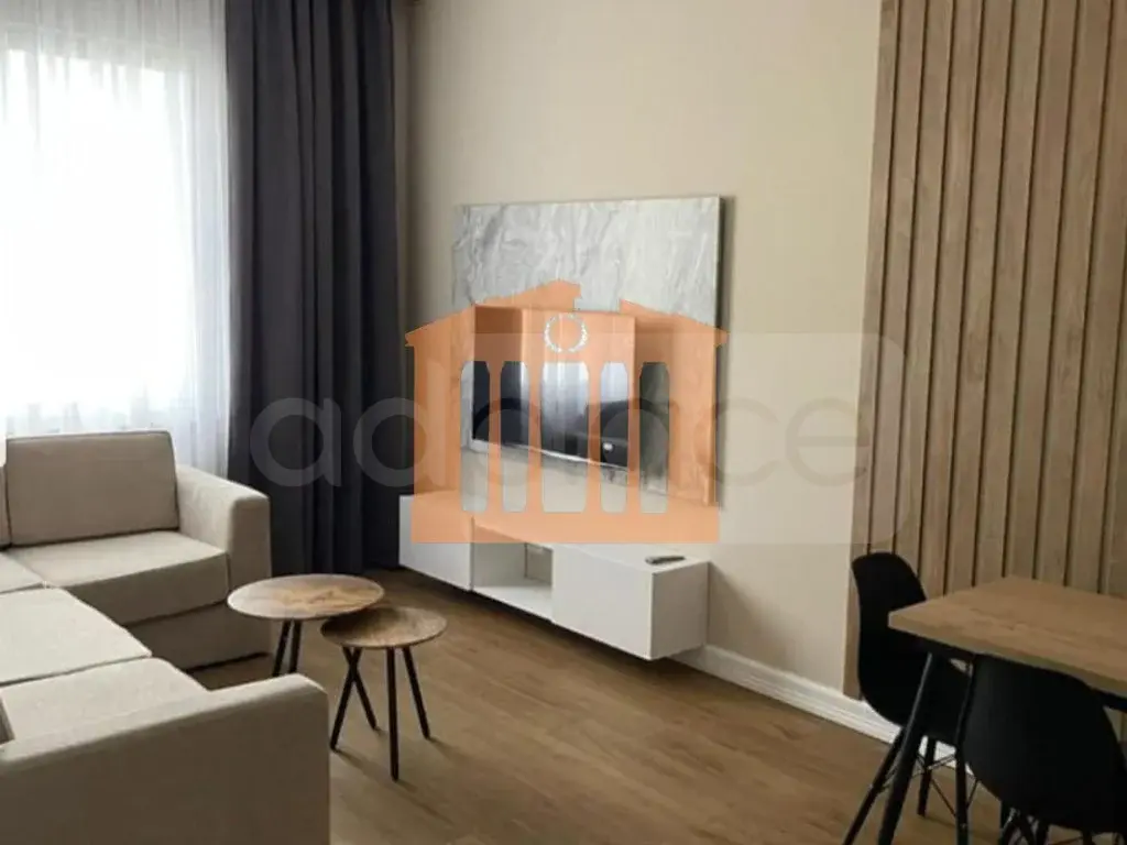 Pasuri të palujtshme komerciale 487 m² 6 kati