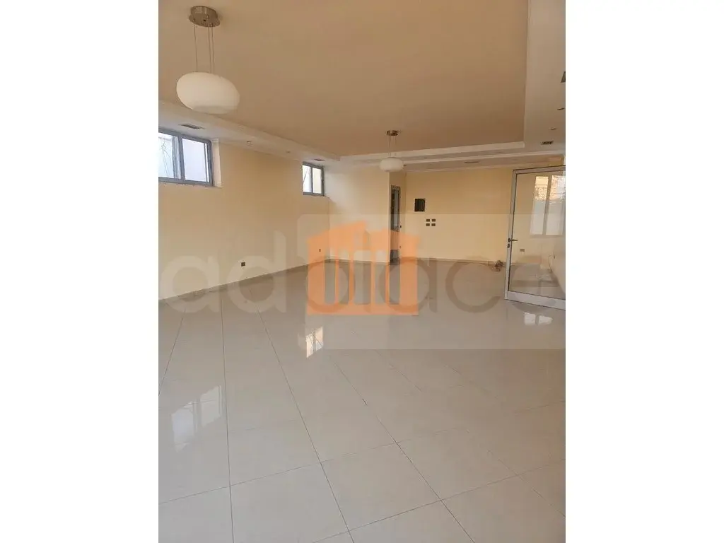 Pasuri të patundshme komerciale 80 m² 2 kati