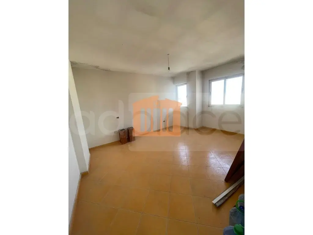 Apartament 1+1 dhoma 80 m² 10 kati