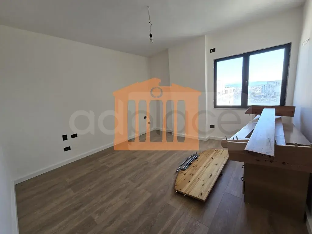 Apartament 1+2 dhoma 81 m² 10 kati