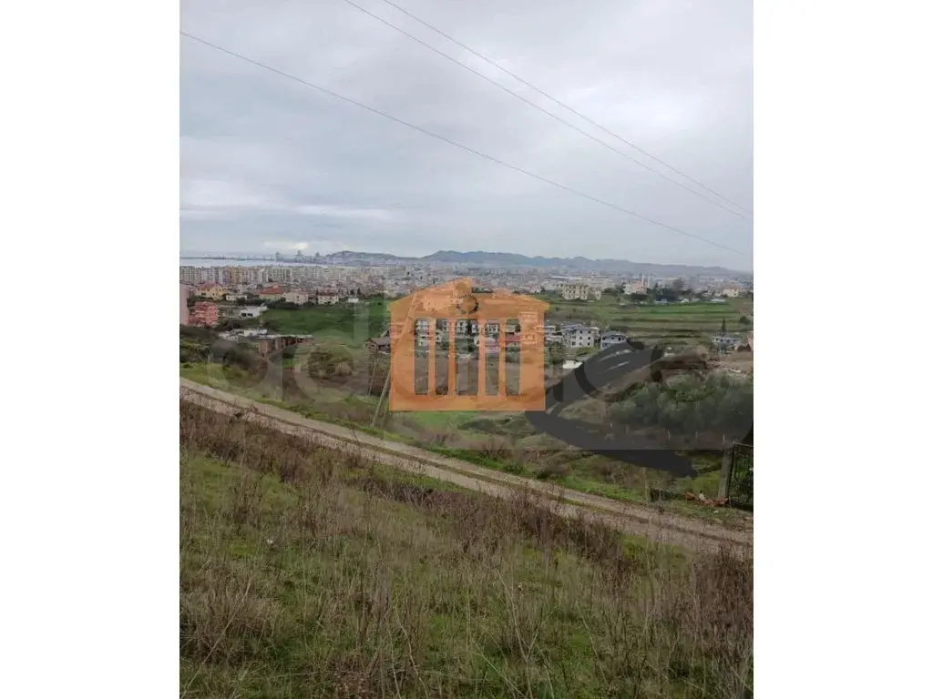 Parcela toke 2399 m²