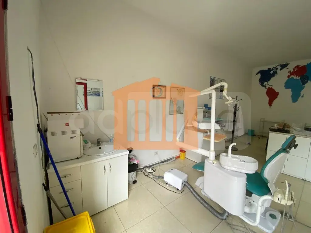 Pasuri të patundshme komerciale 92 m² 1 kati