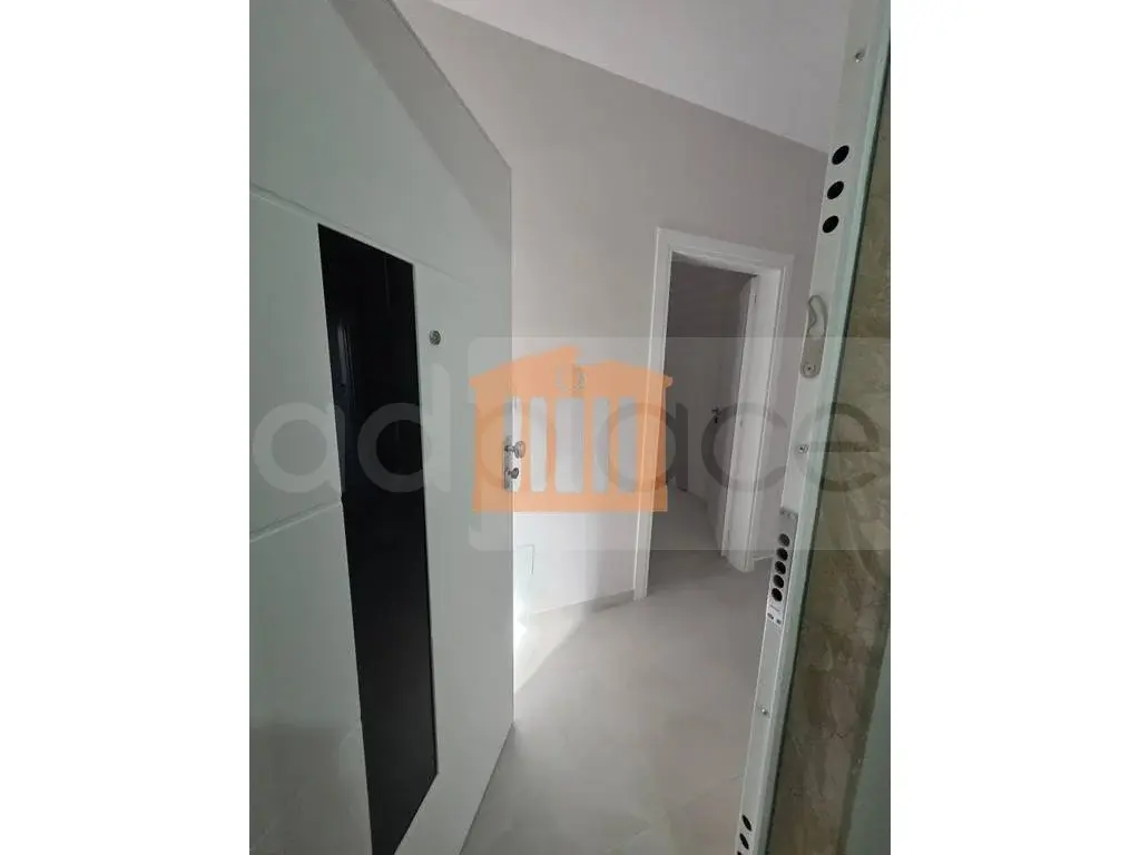 Pasuri të patundshme komerciale 106 m² 1 kati