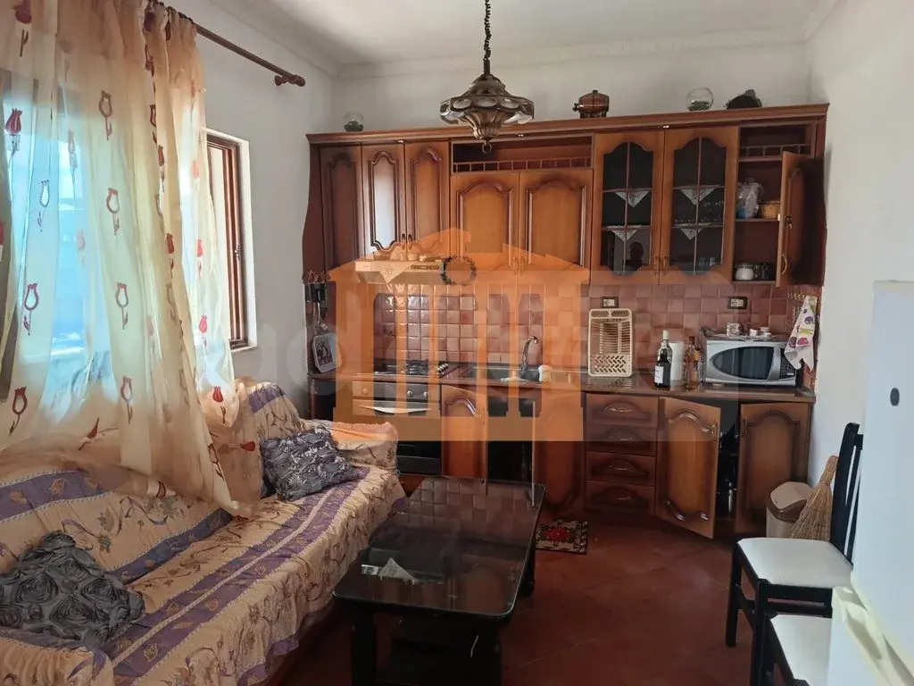 Apartament 1+2 dhoma 90 m²
