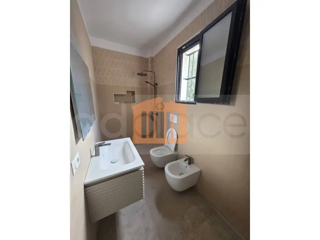 Pasuri të patundshme komerciale 106 m² 1 kati
