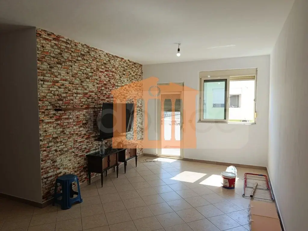 Apartament 1+2 dhoma 80 m² 2 kati