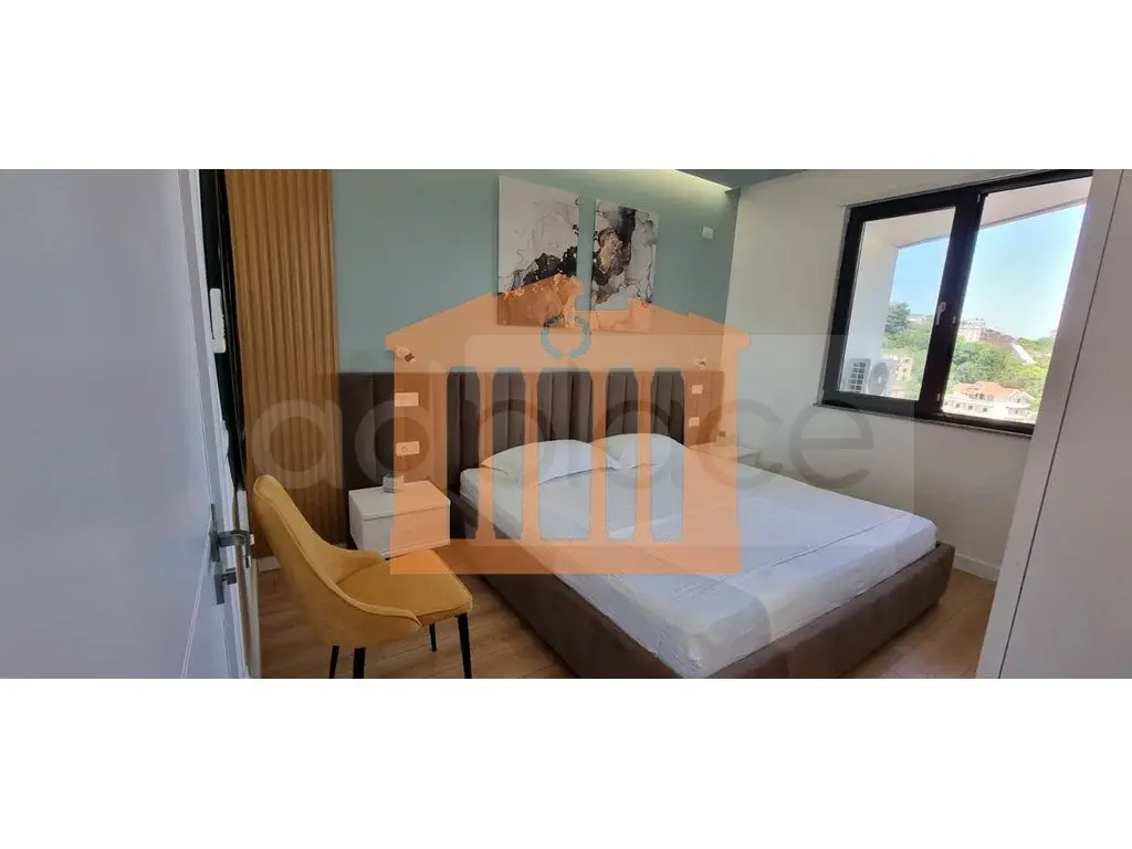 Apartament 1+1 dhoma 75 m² 9 kati