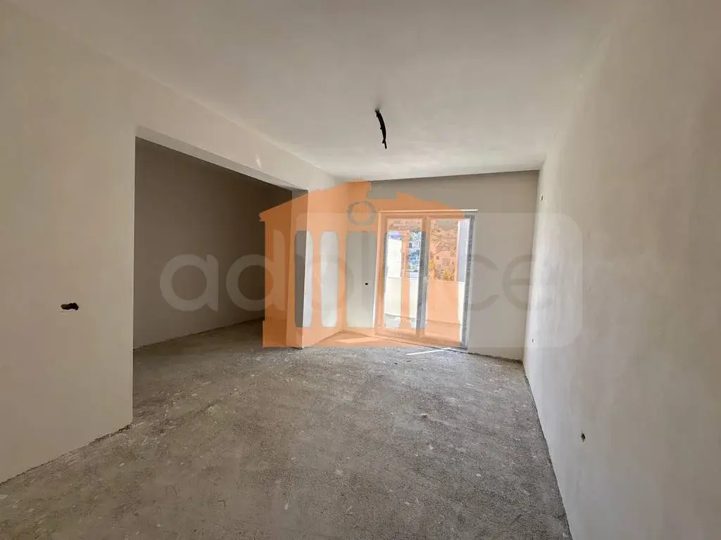 Apartament 1+2 dhoma 106 m² 2 kati