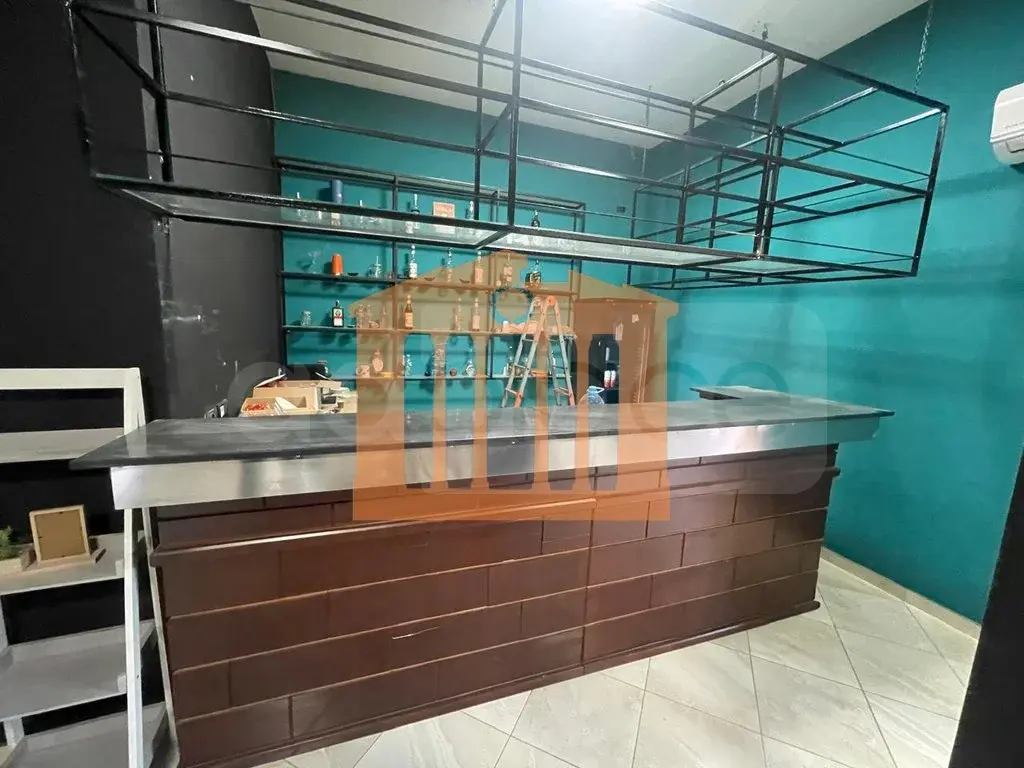 Pasuri të patundshme komerciale 80 m² 1 kati