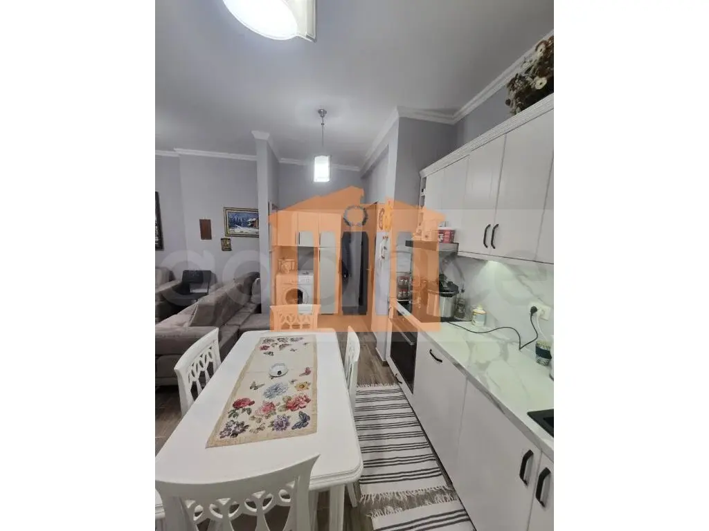 Apartament 1+1 dhoma 3 kati