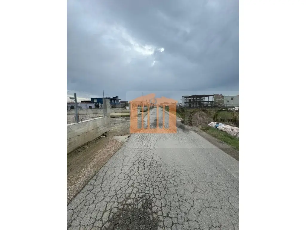 Pasuri të patundshme komerciale 870 m²