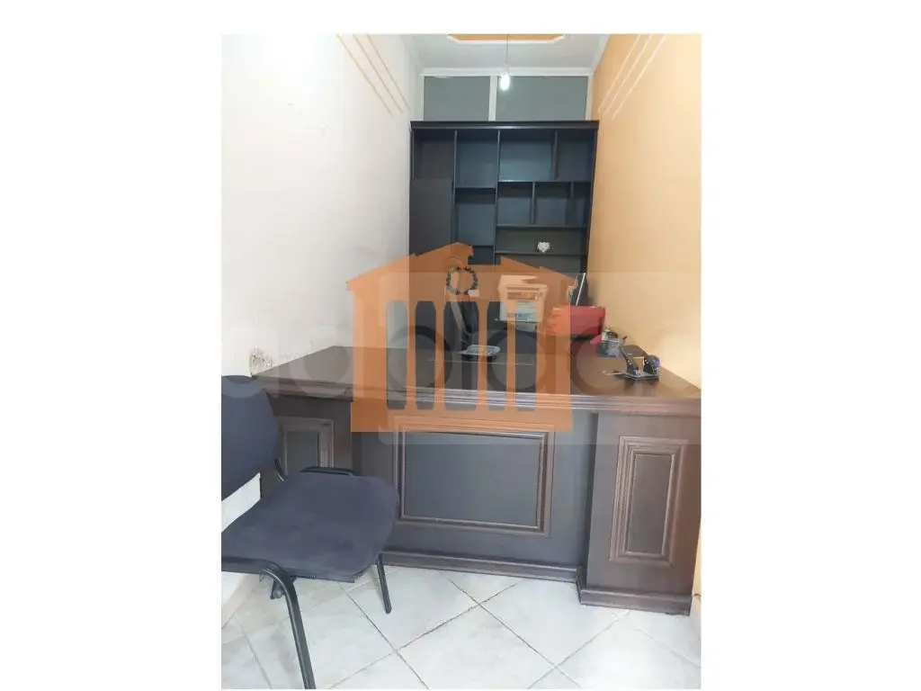 Commercial real estate 11 m² 1 floor