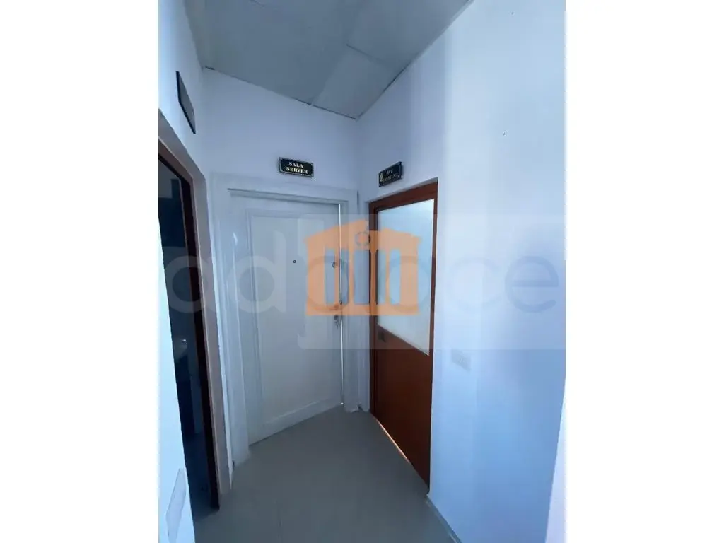 Pasuri të patundshme komerciale 350 m² 3 kati