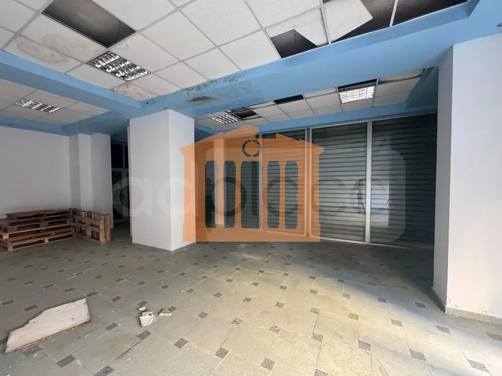 Pasuri të patundshme komerciale 100 m² 1 kati