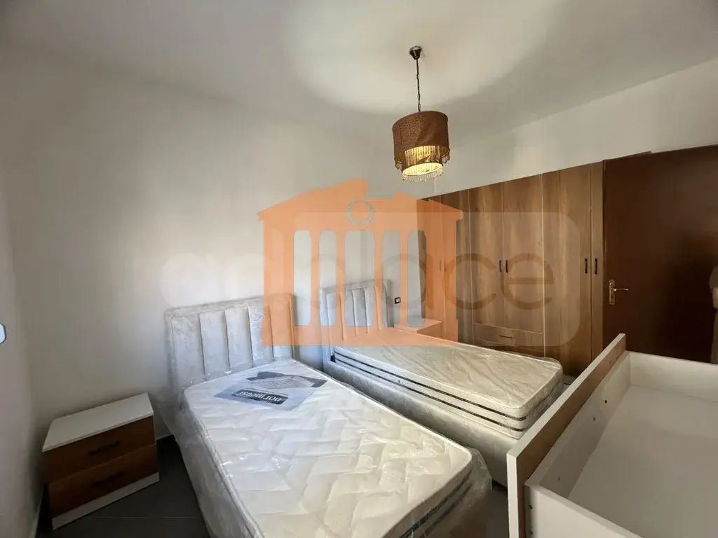 Apartament 1+2 dhoma 100 m² 2 kati