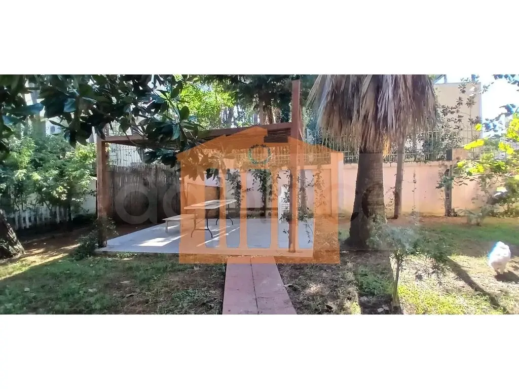 Vilë 200 m²