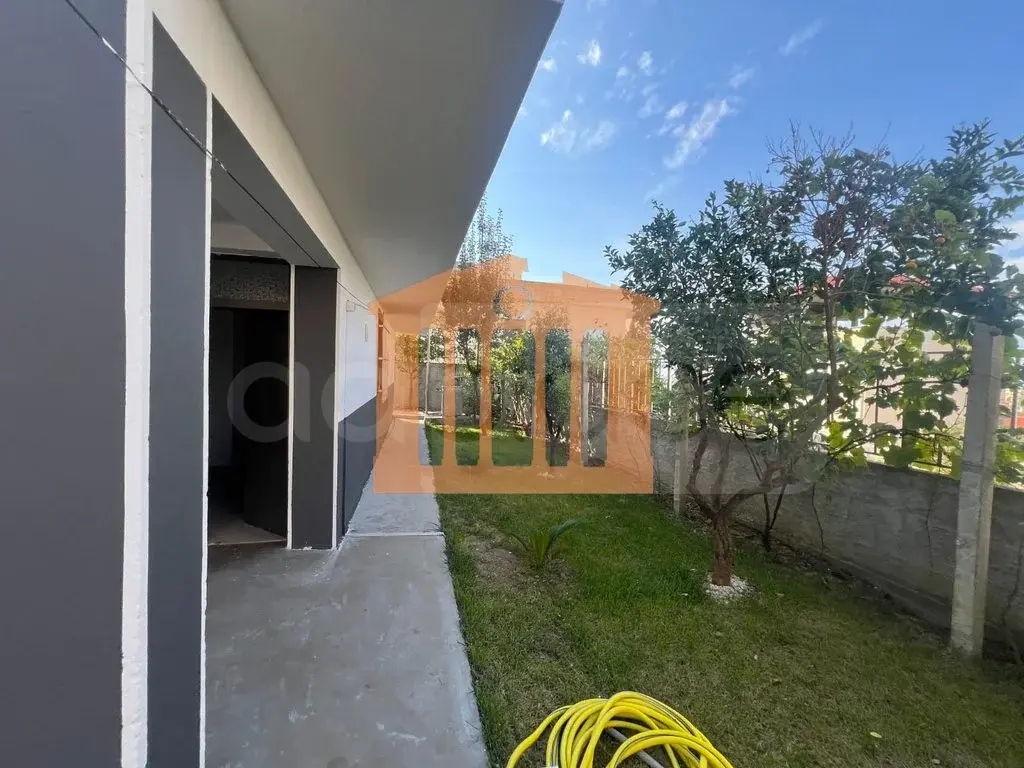 Vilë 315 m²