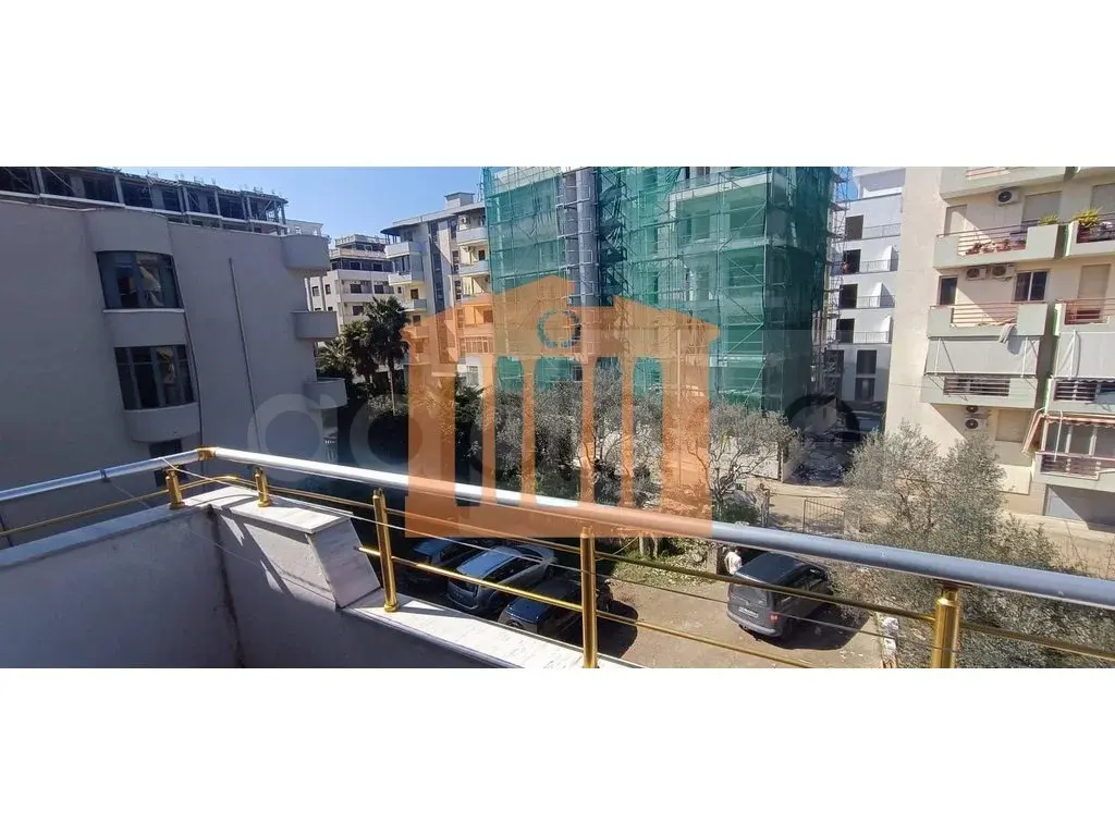 Apartament 1+1 dhoma 60 m² 2 kati