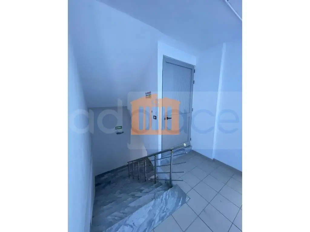 Pasuri të patundshme komerciale 350 m² 3 kati