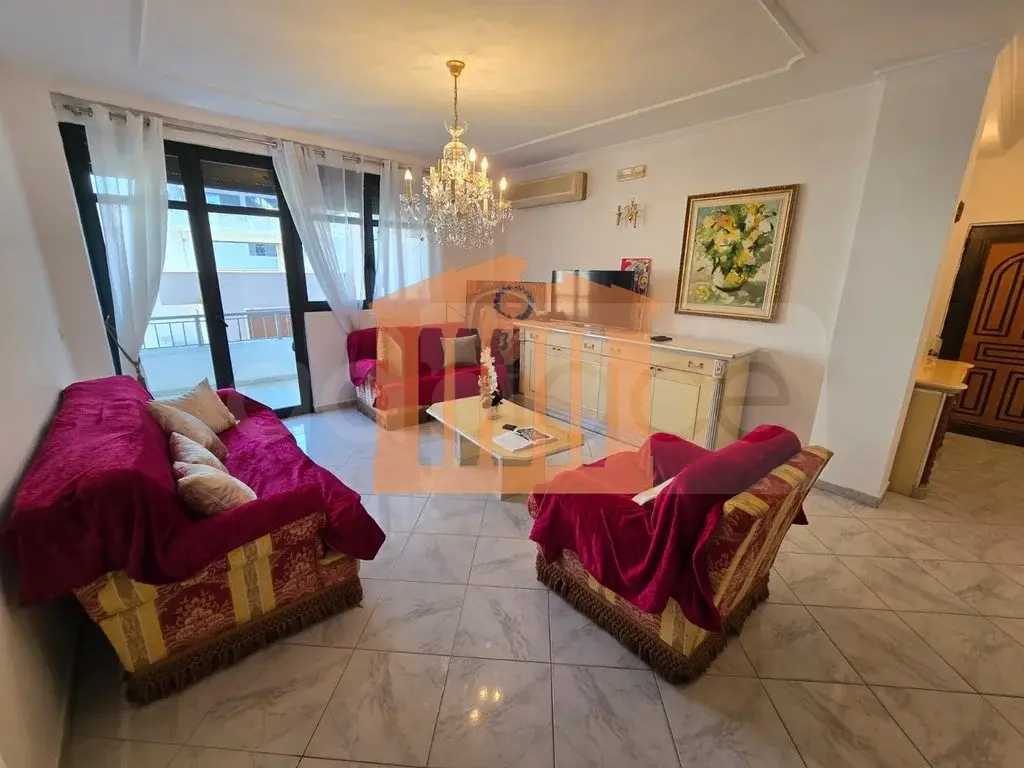 Apartament 1+2 dhoma 136 m² 5 kati