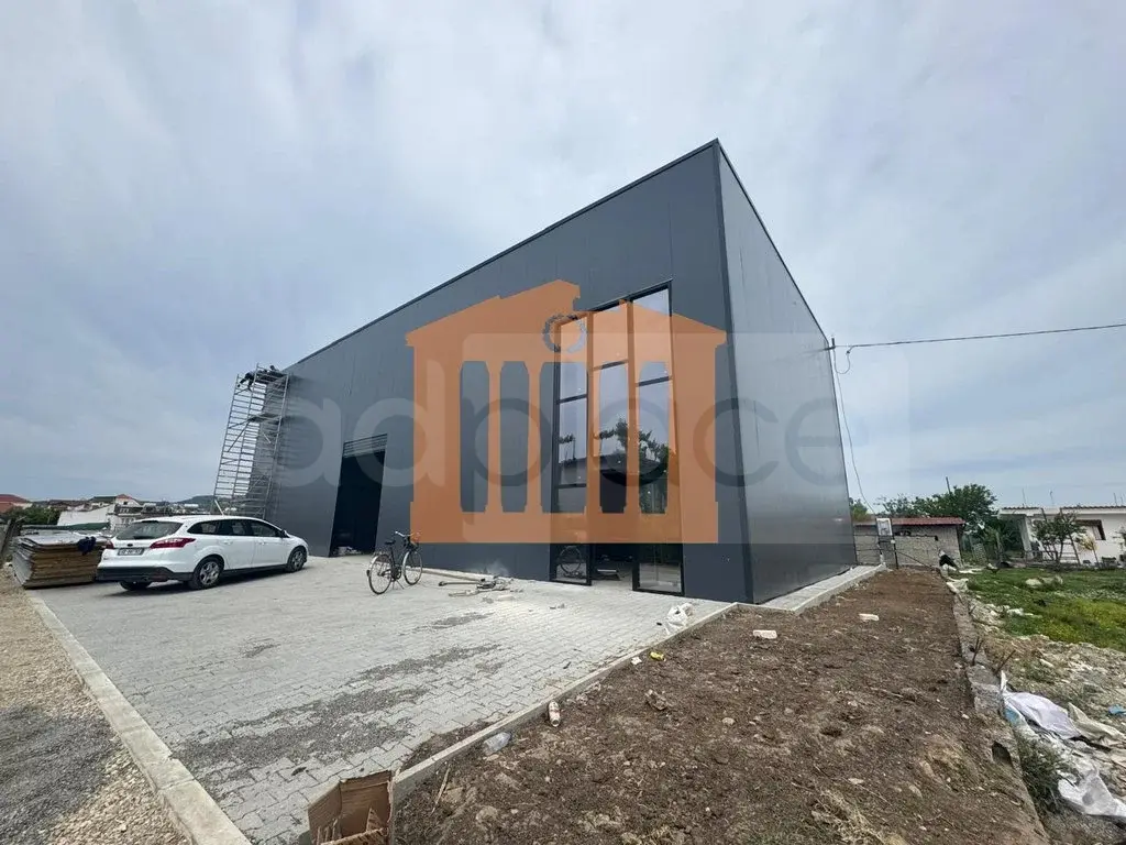 Pasuri të palujtshme komerciale 185 m²