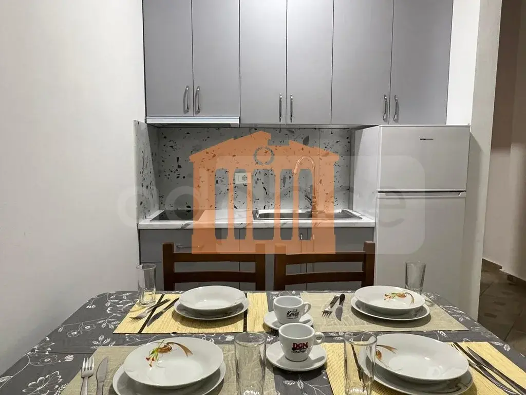 Pasuri të patundshme komerciale 1050 m² 8 kati