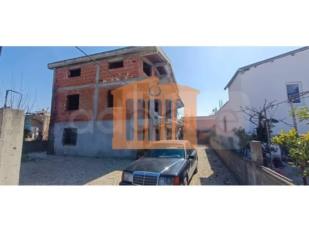 Vilë 360 m²
