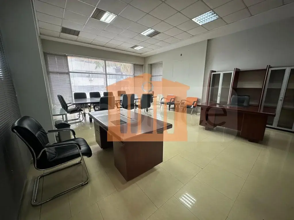 Pasuri të patundshme komerciale 128 m² 2 kati