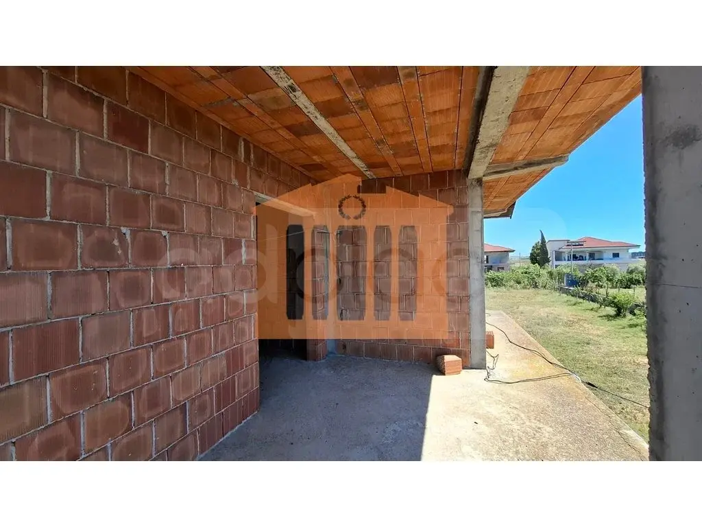 Vilë 278 m² 1 kati