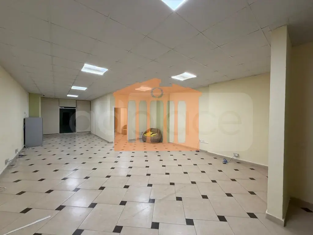 Pasuri të patundshme komerciale 87 m² 2 kati