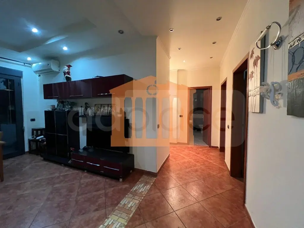 Apartament 1+2 dhoma 125 m² 2 kati